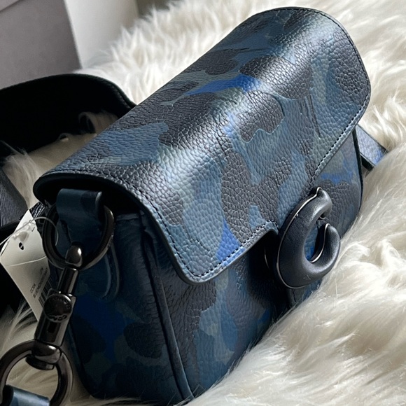 💰SOLD - CC104 - Coach Soft Tabby Crossbody 18 with Camo Print - Picture 2 of 12